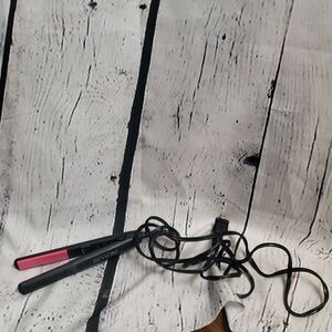 Mini Revlon Hair Straitner